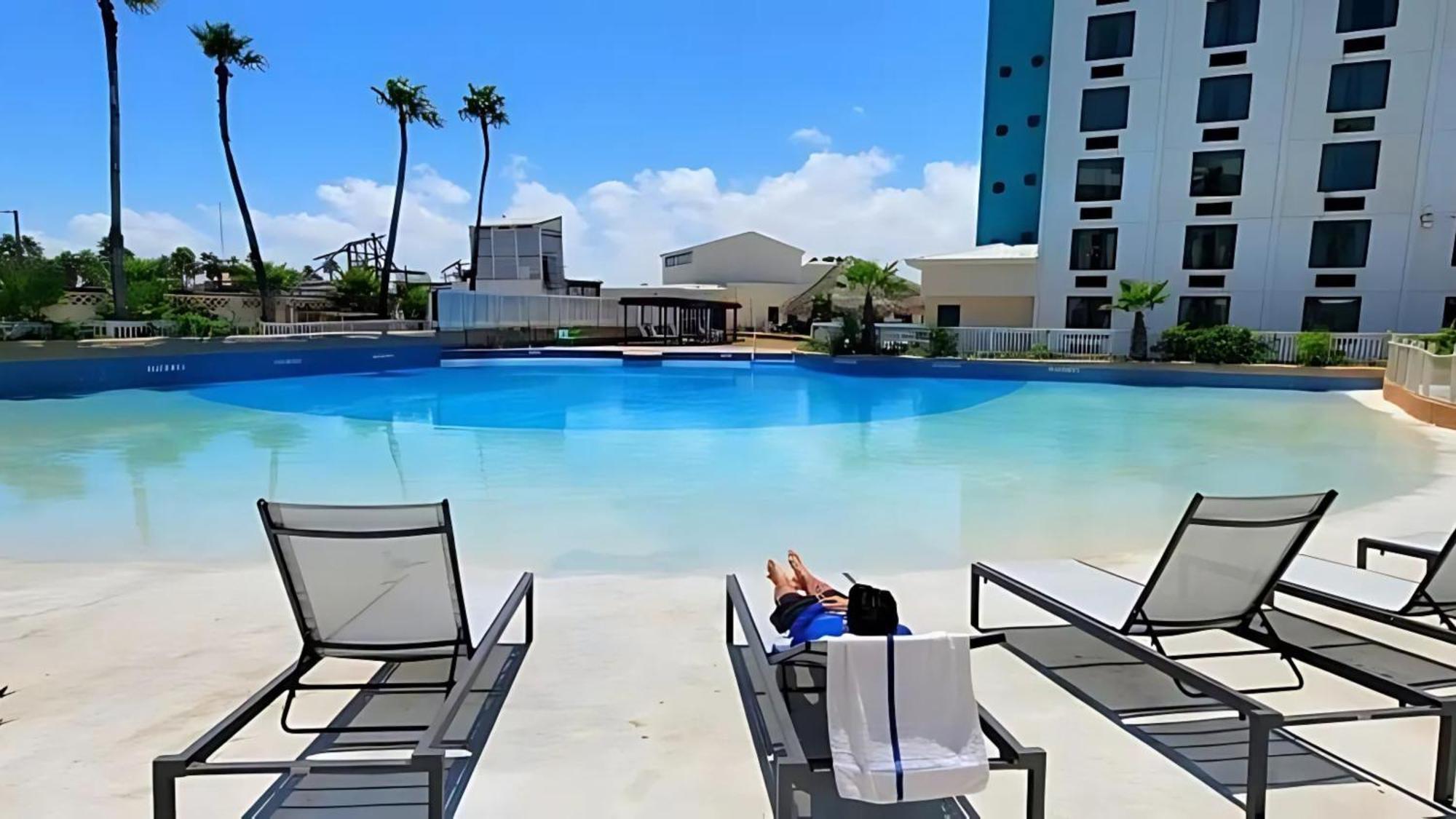 Holiday Inn Resort South Padre Island-Beach Front By Ihg Bagian luar foto